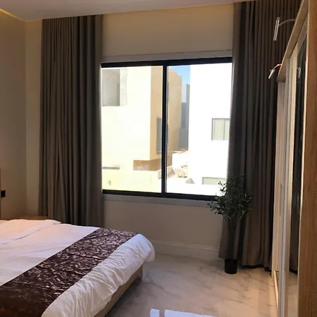 شقة فاخرة غرفة وصالة بالعارض دخول ذاتي ١٠ Riyadh Exterior photo