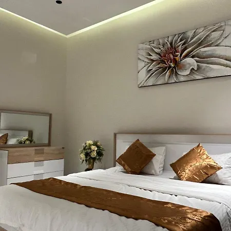 شقة فاخرة غرفة وصالة بالعارض دخول ذاتي ١٠ Riyadh Exterior photo