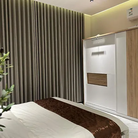 شقة فاخرة غرفة وصالة بالعارض دخول ذاتي ١٠ Riyadh Exterior photo